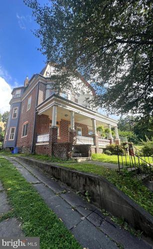 508 Harvey St, Philadelphia, PA 19144-3821