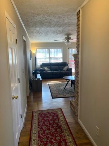 5244 Tall Oak Dr, Marietta, GA 30068-4748