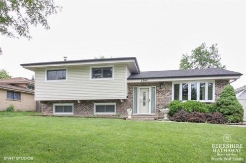 1560 Stone Ave, Addison, IL 60101-1964