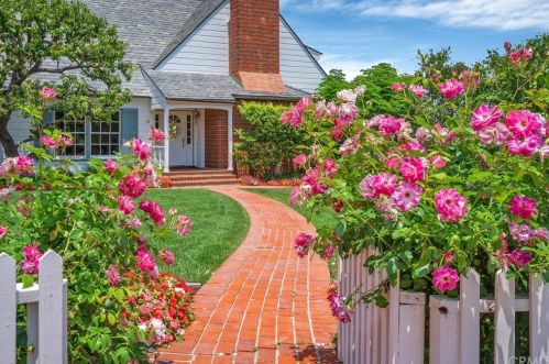16 Williamsburg Ln, Palos Verdes Estates, CA 90274-4056