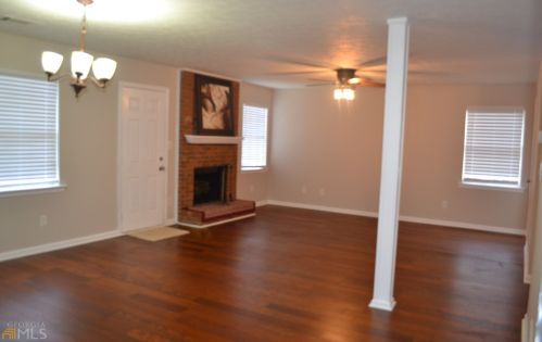 1790 Riverchase Cir, Conyers GA  30013-6501 exterior