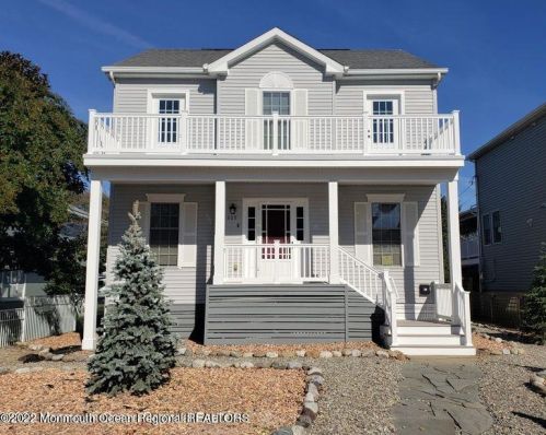 309 Laurel Ct, Point Pleasant Beach, NJ 08742-3245