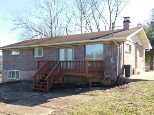 5212 Miller Ln, Catawissa, MO 63015-1612