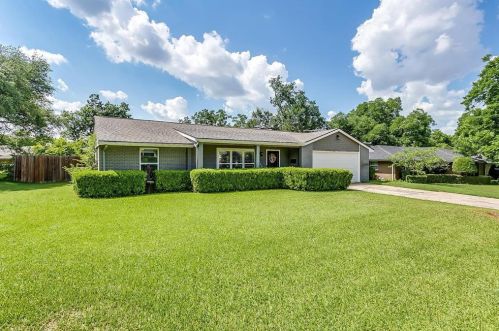 5908 Winifred Dr, Fort Worth, TX 76133-2710
