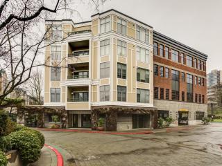 1730 Harbor Way, Portland OR 97201-5100 exterior