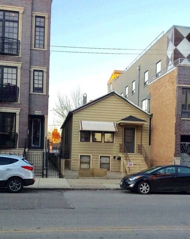 1428 Grand Ave, Chicago IL  60639-2647 exterior