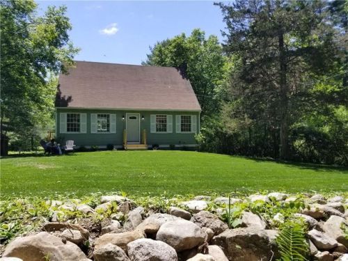 71 Lionel Pierson Rd, Coventry, RI 02827-1903