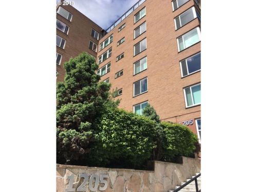 1205 Cardinell Dr, Portland OR  97201-3162 exterior