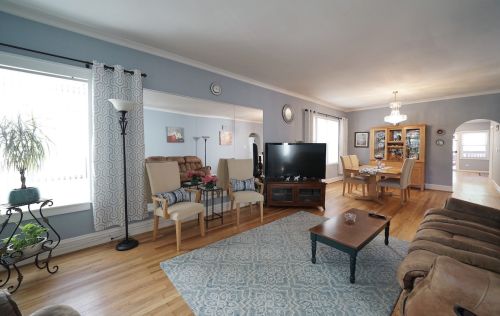5847 Warwick Ave, Chicago, IL 60634-2660