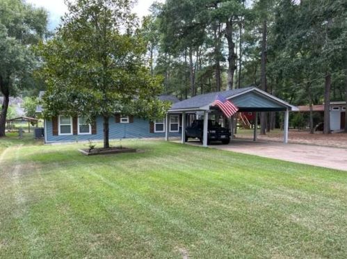 1981 Northshore Dr, Conroe TX  77304-5217 exterior