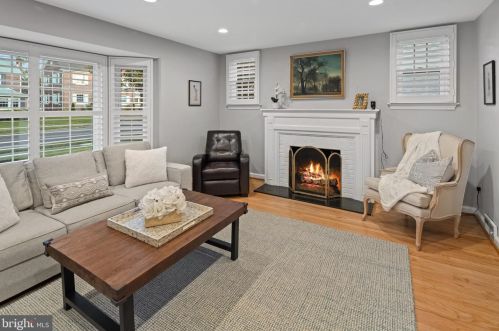 711 Greenman Rd, Tavistock NJ  08033-2719 exterior