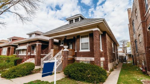 8037 Justine St, Chicago, IL 60620-4324