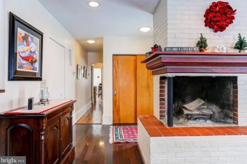 616 Nyes Rd, Harrisburg, PA 17112-3243