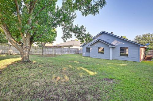 1616 Oxford Dr, Midlothian TX  76063-3369 exterior