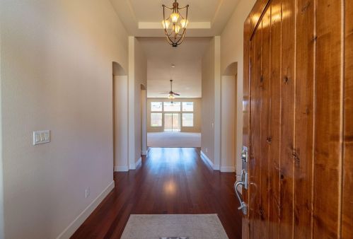 2024 Kendall Ave, Modesto, CA 95355-3280