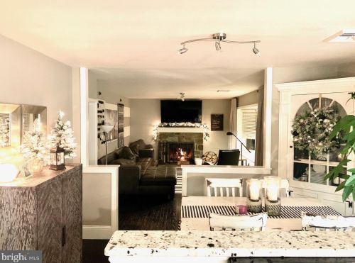 41 Roosevelt Blvd, Lancaster PA  17601-4039 exterior