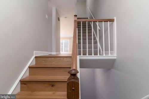 9834 Softwater Way, Columbia MD  21046-1887 exterior