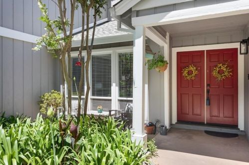 8515 Via Gwynn Way, Fair Oaks, CA 95628-3847