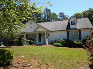 58 Cook St, Tallapoosa, GA 30176-3489
