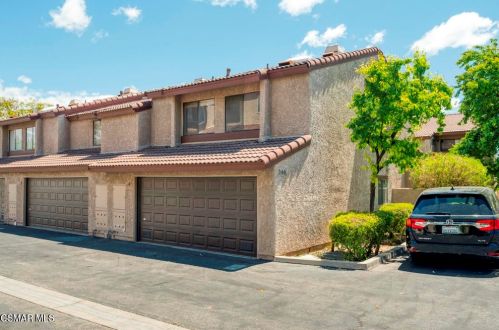2441 Chandler Ave, Simi Valley CA  93065-0937 exterior