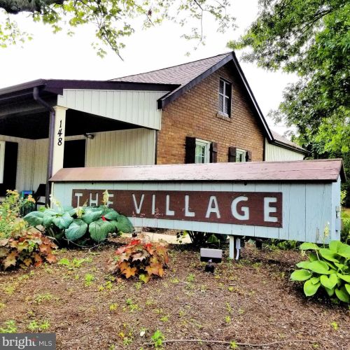 11 Shirley Ln, Trenton NJ 08610 exterior