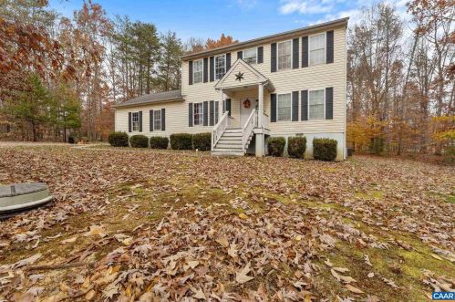 218 Pinehurst Dr, Gordonsville, VA 22942-7312