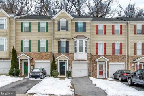 360 Bruaw Dr, York PA  17406-6539 exterior