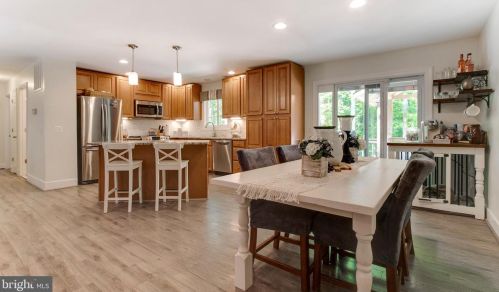 13600 Smithwood Ct, Nokesville, VA 20181-3311