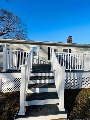 17 Hartshorn St, Killingly CT  06239-4118 exterior
