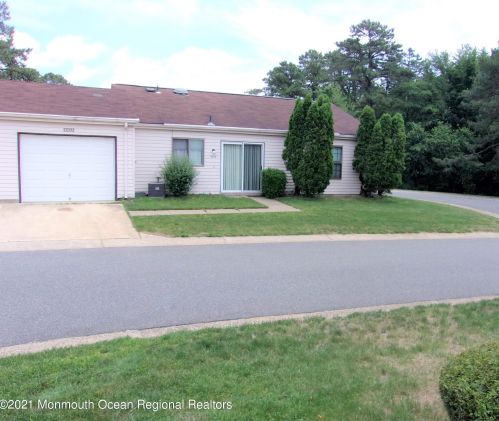 443 Heather Ct, Lakehurst, NJ 08759-7169