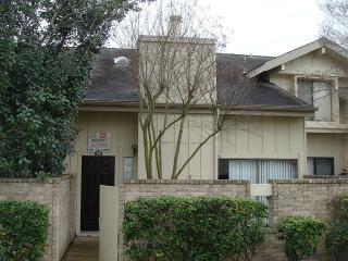 3242 Windchase Blvd, Houston TX  77082-3429 exterior