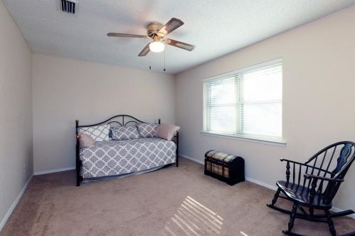 6504 Victoria Ave, Fort Worth TX  76180-8048 exterior