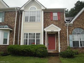906 Lake Cir, Chesapeake, VA 23322-8349