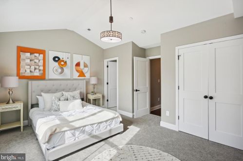 6615 Gude Ave, Silver Spring MD 20912-4827 exterior