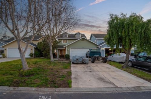 122 Valley View Dr, Santa Maria, CA 93455-5540