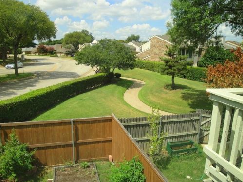 2978 Country Place Cir, Carrollton TX  75006-4789 exterior