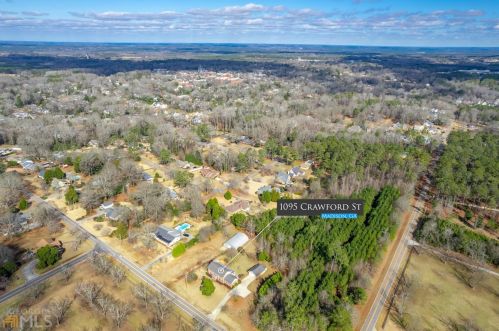 1095 Crawford St, Madison, GA 30650-1945