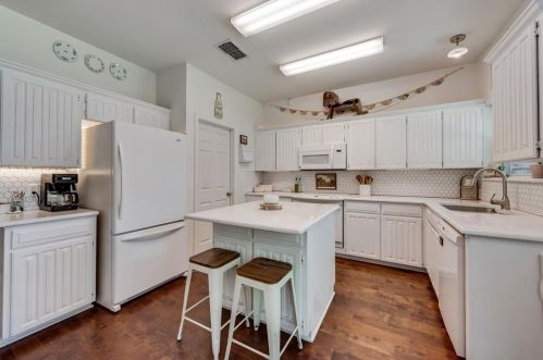 6856 Rolling Rdg Dr, Fort Worth TX  76182-7020 exterior