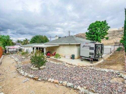 17921 Cole Ave, Riverside CA  92508-9728 exterior