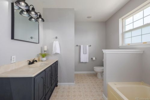 2055 Pinto Trl, Elizabeth CO 80107-8494 exterior