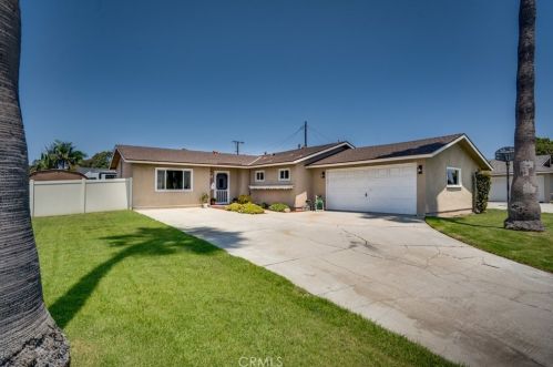 6771 Marilyn Dr, Huntington Beach, CA 92647-4343