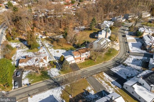 2845 Gunarette Way, Silver Spring MD 20906-1863 exterior