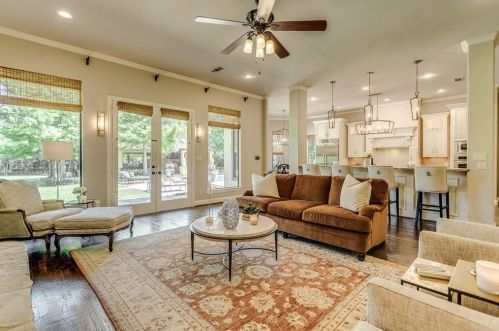 8904 Baltusrol Dr, Lewisville, TX 75022-6523