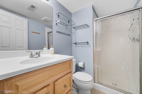 1926 Springside Dr, Naperville IL  60565-2242 exterior