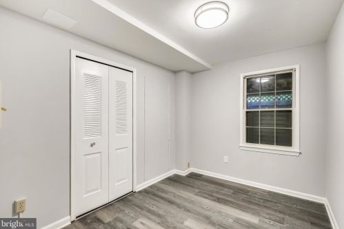 7305 Langsford Ct, Springfield VA  22153-1536 exterior