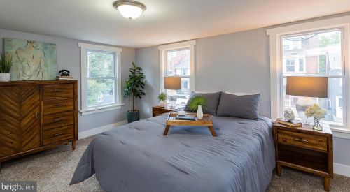 328 Walnut St, Lancaster PA  17602-2404 exterior