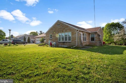 16634 Virginia Ave, Williamsport, MD 21795-1331