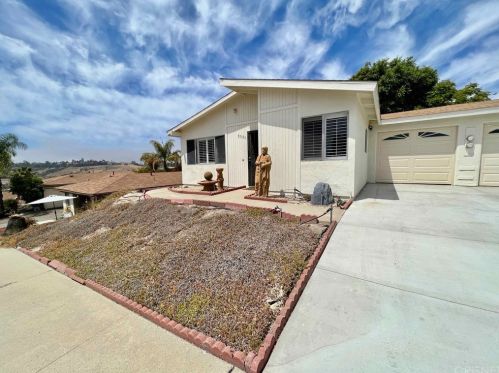 3331 Lile St, Oceanside, CA 92056-4122