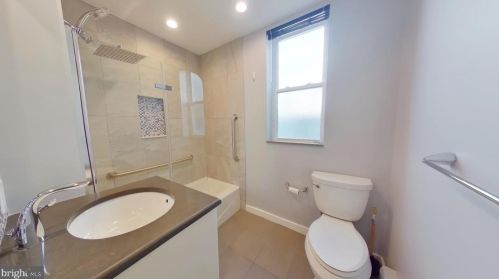 1020 Mckean St, Philadelphia PA  19148-2329 exterior