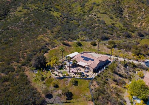 23303 Nuevo Mundo Rd, Ramona, CA 92065-6409